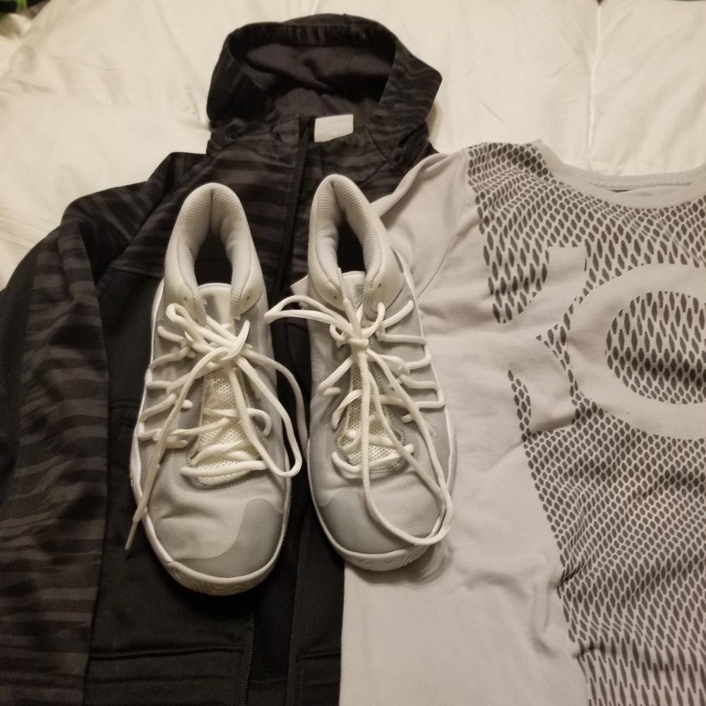 KD Trey 5 shoes, KD shirt, KD jacket